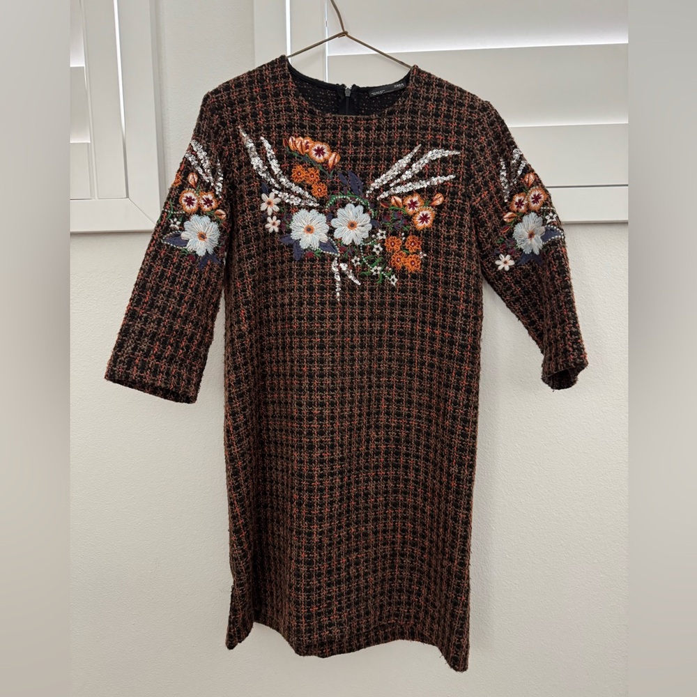 Zara embroidery dress